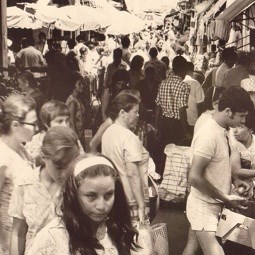 השוק העירוני ברחוב הברון הירש