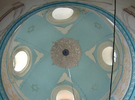זיכרונות מתשעה באב בבית הכנסת הטריפולטאי