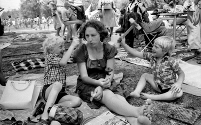 פקיניק בפארק, יום העצמאות, 1976