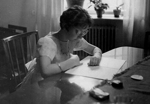 Rachel Galinne in her youth, looking at a score (From Rachel Galinne's private Collection)