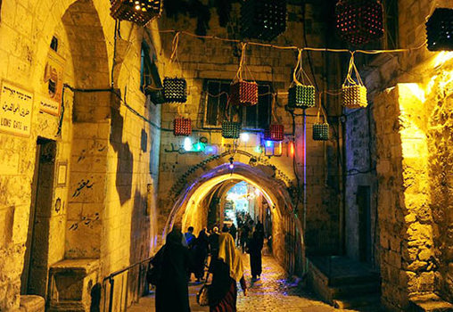 طريق المجاهدين بالقرب من باب الملك فيصل (أحد أبواب المسجد الأقصى)، 2017