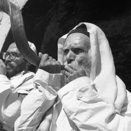 Blowing the Shofar on Mt. Zion