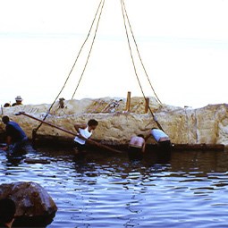 قارب يسوع الّذي اكتشف قرب طبريا