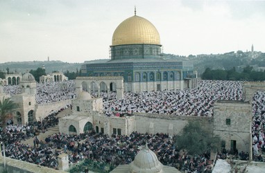 300,000 Gather for Prayers, 1996